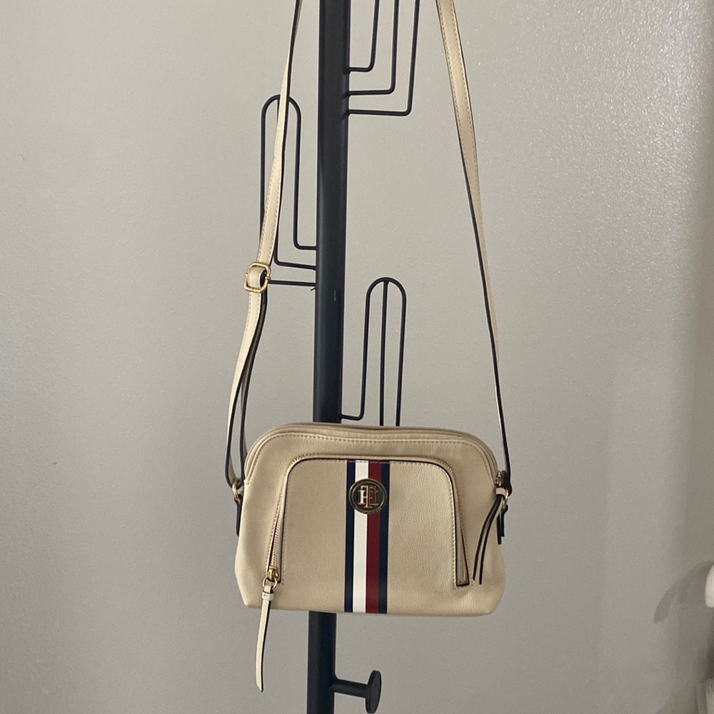 Tommy Hilfiger crossbody bag